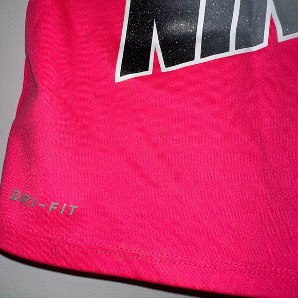 Kids Nike Dri-Fit Set Pink/Gray T-Shirt & Shorts Size 12M Not Perfect Condition - Picture 9 of 10